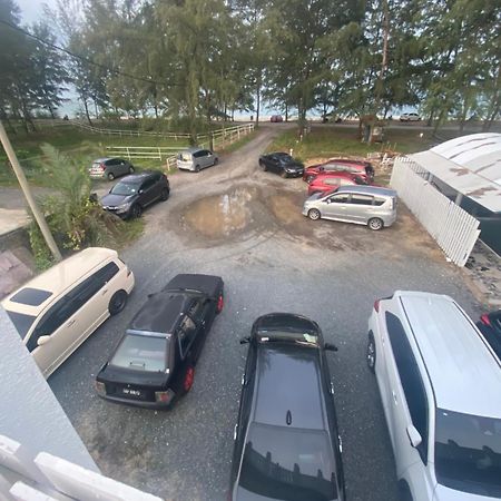 Paka Tamim Seaview Hotel Exterior photo